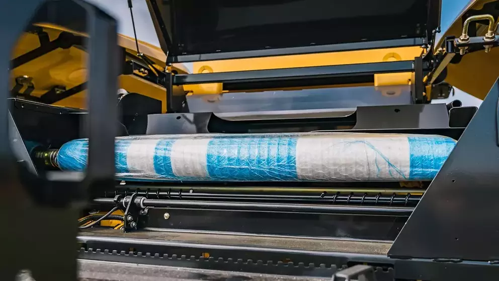 roll-baler-net-and-film-wrap-02.webp