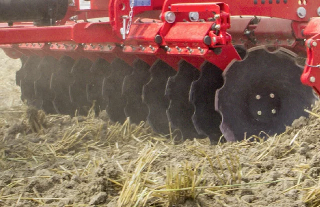terradisc_3001_multiline_fendt-1599_pr_ausschitt.jpg
