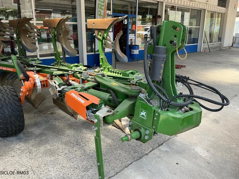 Charrue Amazone TERES 300 V 4+0