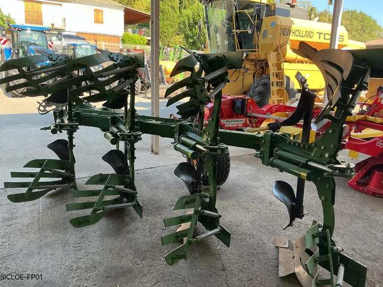 Charrue Amazone TERES 300 V 4+0