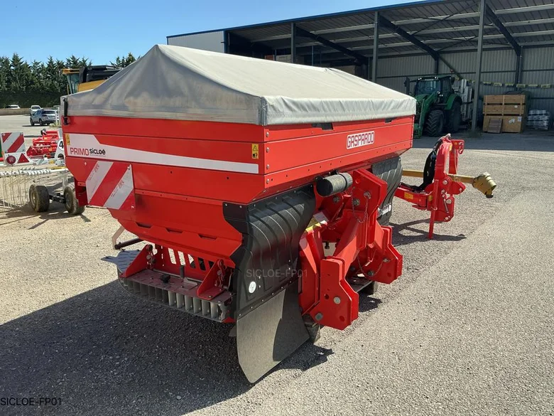Distributeur d'engrais MASCHIO GASPARDO