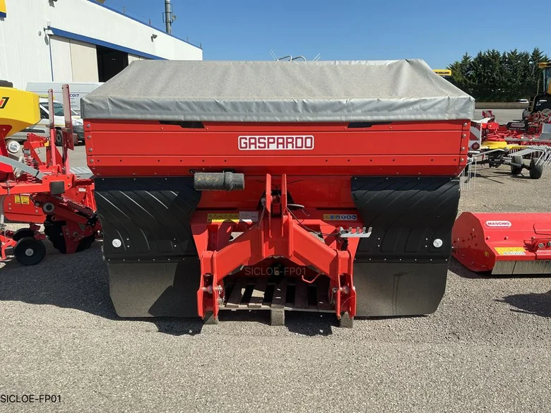 Distributeur d'engrais MASCHIO GASPARDO