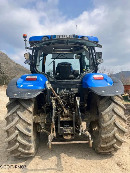 TRACTEUR 100 à 199 CH