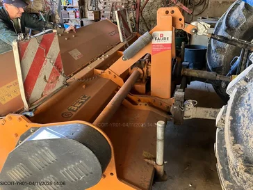 BROYEUR DT 270