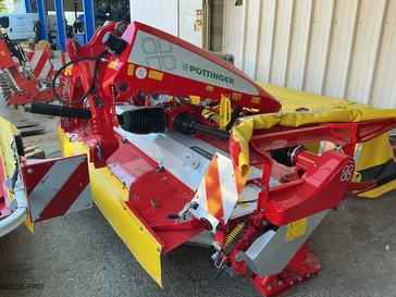 Matériel agricole attelé POTTINGER NOVACAT 301