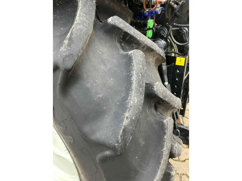 Tracteur fruitier New Holland T4.120 F R